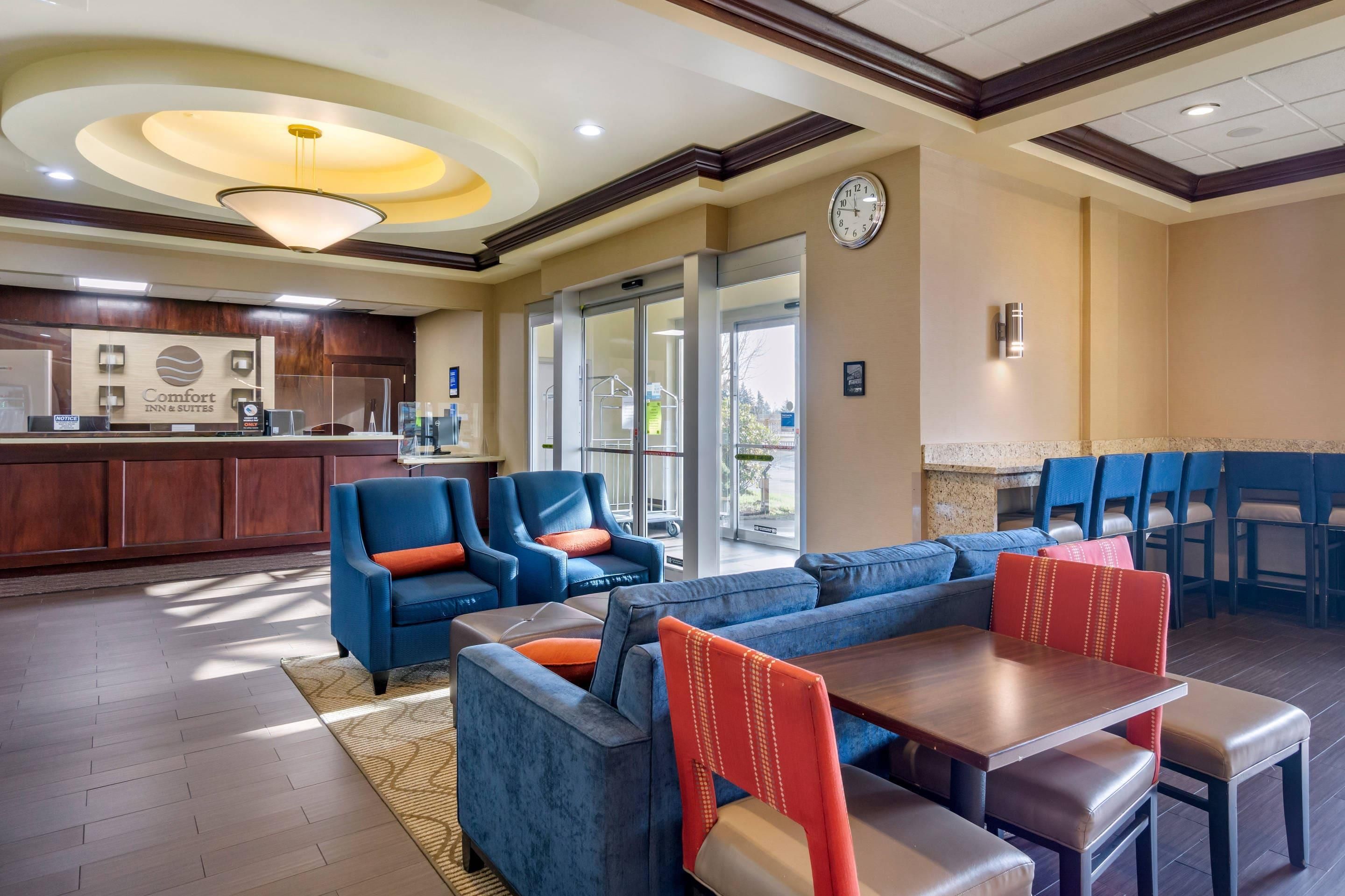 Comfort Inn and Suites Seattle North - Seattle - Lobby