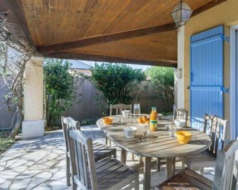 Holiday Home Maison Cléo by Interhome - Cogolin - Innenhof