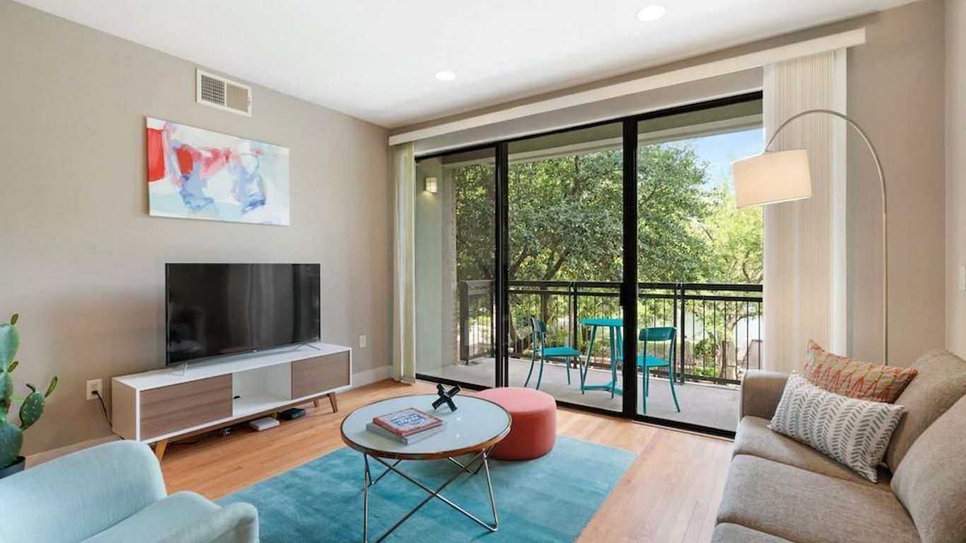 Kasa Legacy Town Center Plano