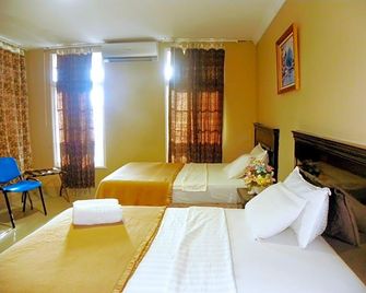 Hotel Meryland - Colón - Bedroom