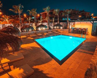 Zoi Cunda - Ayvalik - Piscina