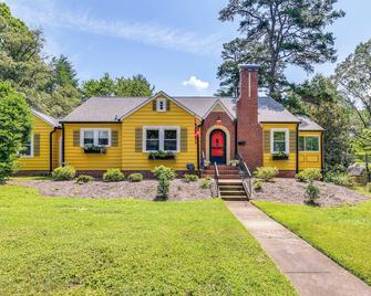 Charming Winston-Salem Studio on Miller Park! - Winston-Salem - Building