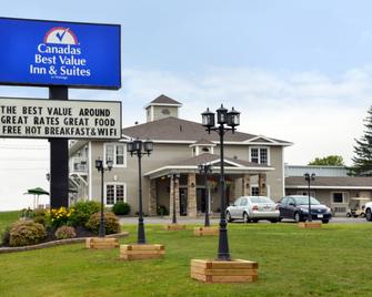 Canadas Best Value Inn & Suites Charlottetown - Charlottetown (Prince Edward Island) - Toà nhà