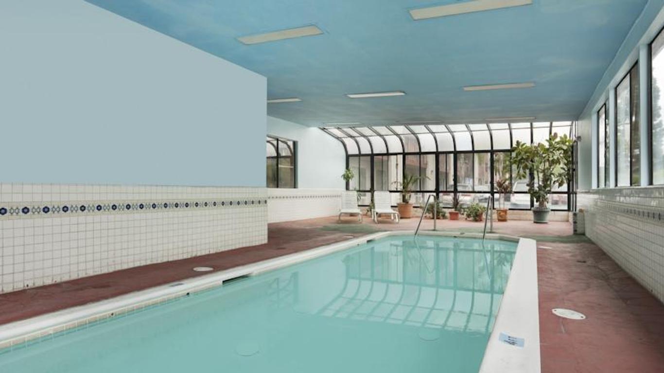 Motel 6 Anaheim - Buena Park