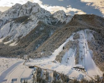 Hotel Kranjska Gora - Kranjska Gora - Näkymät ulkona