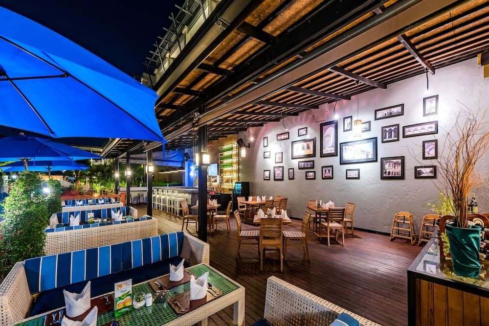 Kata Sea Breeze Resort (SHA Plus+)