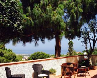 Villa Verdesca - Castelluzzo - Patio