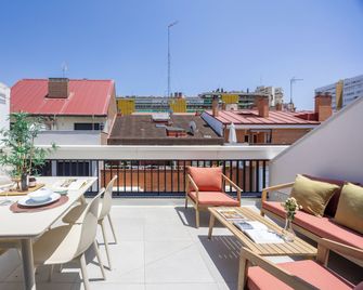 Edmond Vibes Airport - Ifema Hub - Madrid - Balcón
