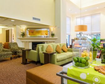 Hilton Garden Inn Dallas/Market Center - Dallas - Lobby