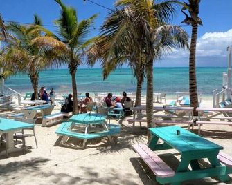 Oceanside 2 Bedroom Luxury Villa with Private Pool, 500ft from Long Bay Beach -V6 - Providenciales - Beach