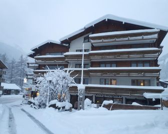 Hotel Moulin - Saas-Grund - Gebouw