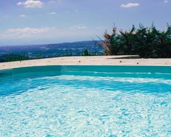 Casa Vacanze San Stefanetto - Alba - Piscina