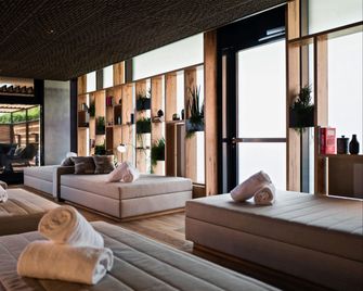 Me and All Hotel Flims, by Hyatt - Flims - Lounge