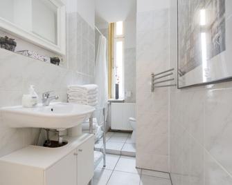 Primeflats - Apartments im Schillerpark - Berlin - Bathroom