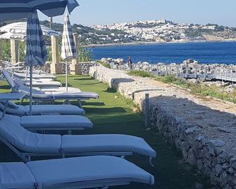 19th Century architecturally unique luxury house 15 Minutes drive from beaches - Bagnolo del Salento - Vista del exterior