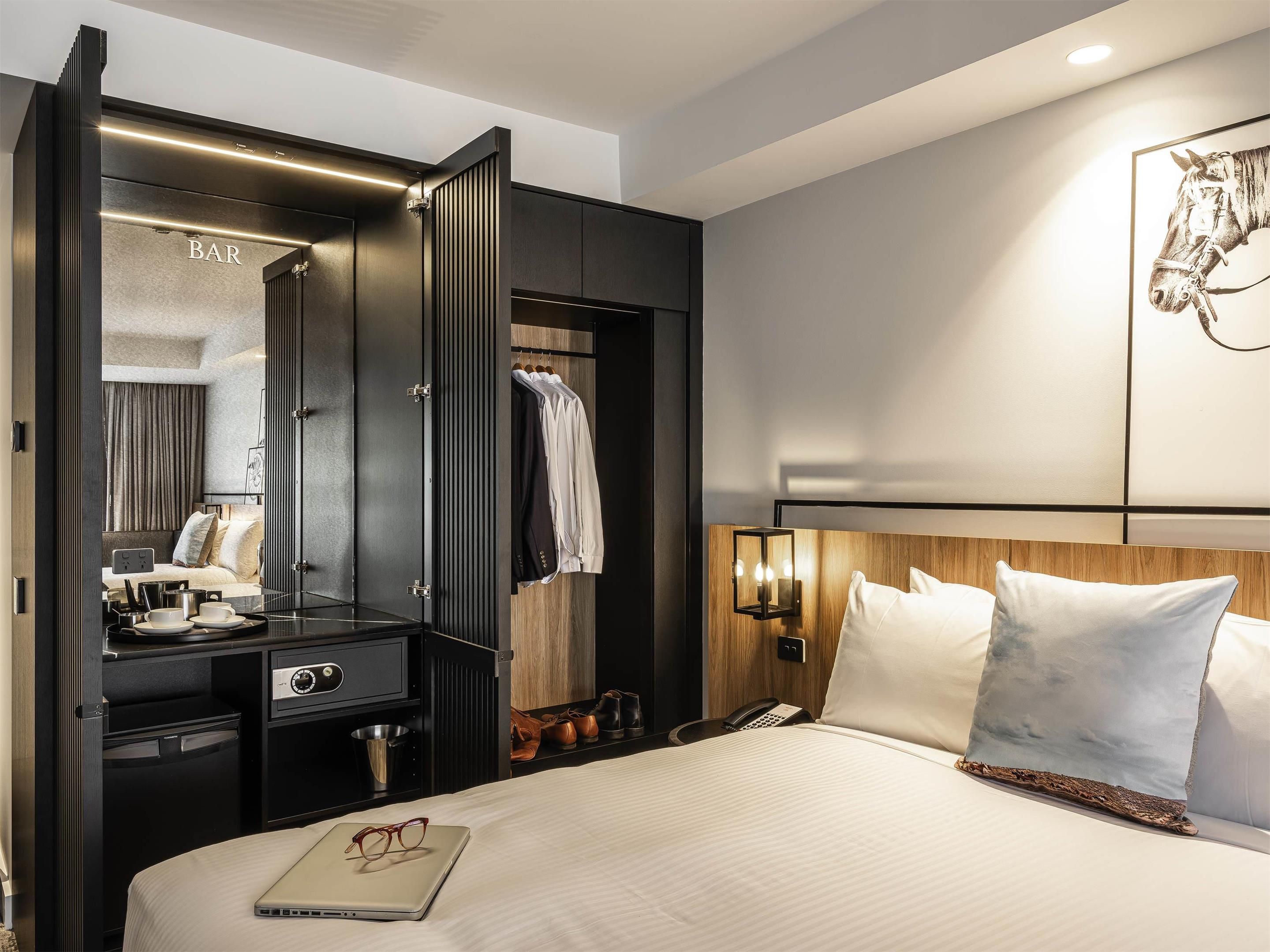 ميركيور سيدني راوز هيل