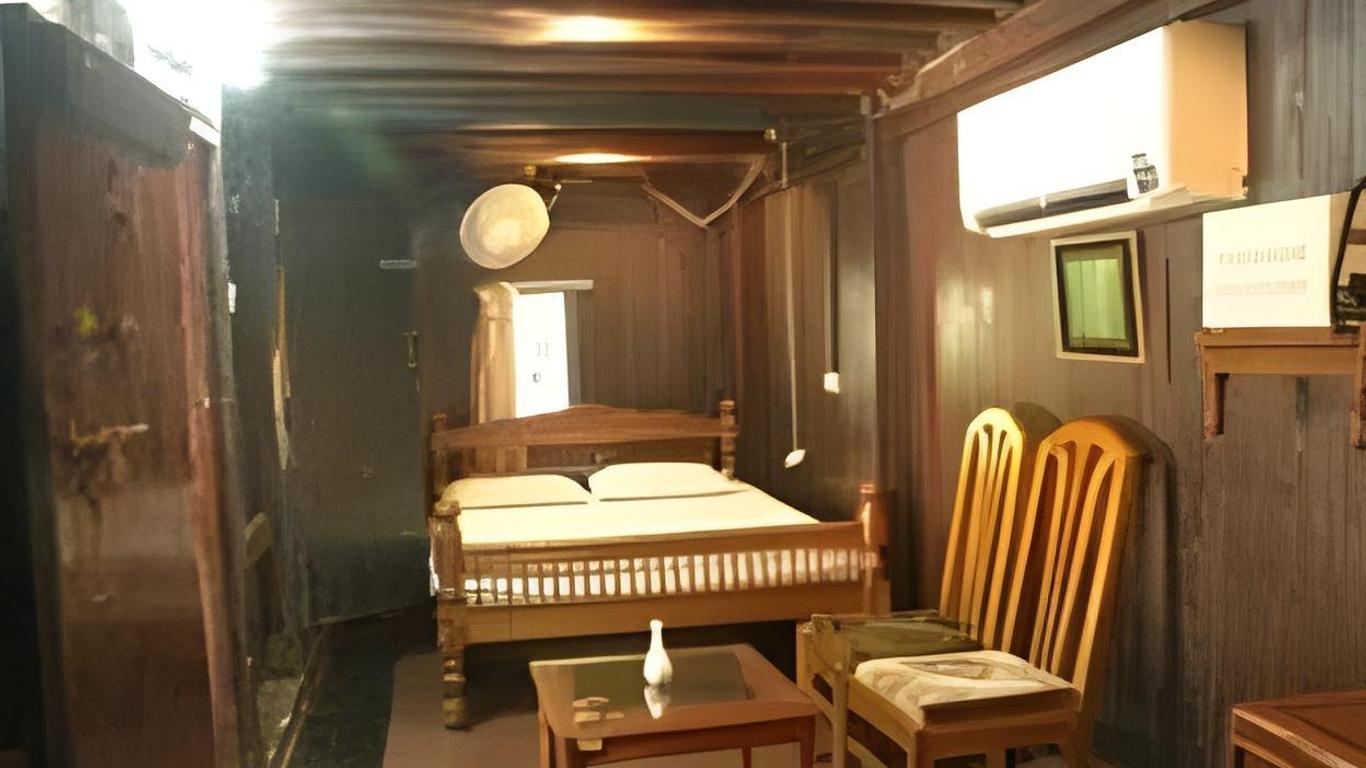 Raja Park Beach Resort