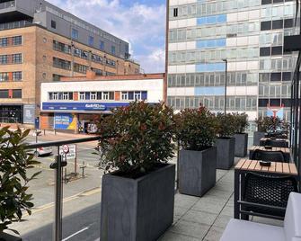 B&B HOTEL Birmingham Centre - Birmingham - Balcony