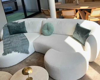 Cosy house in Vilvoorde with jacuzzi and spa - Vilvorde - Salon