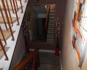 Pension Colonia - Motril - Escadas