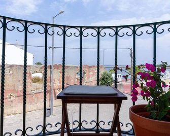 Flat w balcony, lagoon view, Sao Jacinto, Aveiro - São Jacinto - Varanda