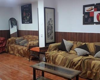Hotel El Eden de Adan y Eva - Andahuaylas - Sala de estar