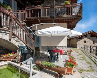 Apartment Grand Sarriod-1 by Interhome - Saint-Nicolas - Patio