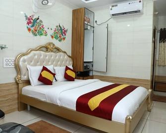 K N Gupta Residency Gannavaram - Vijayawada - Bedroom