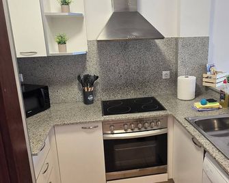 Apartamento Alma Salada - L'Aldea - Kitchen