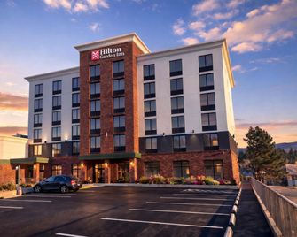 Hilton Garden Inn Kelowna - Kelowna - Toà nhà