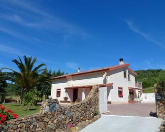 Villa house with garden for 4 people - Teulada - Bâtiment