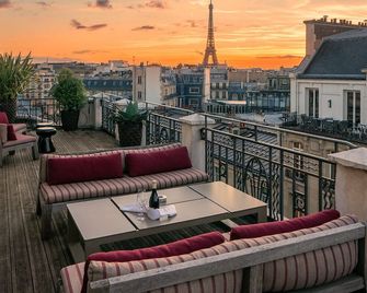 Hotel Marignan Champs-Elysées - פריז - מרפסת