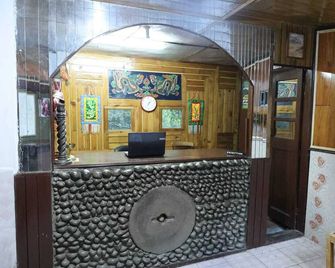 Dalhousie Hotel Paradise Hill View - Dalhousie - Front desk