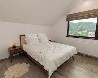Mountain Valley View - Buşteni - Bedroom