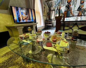 The Mirador Boutique Town House - Swansea