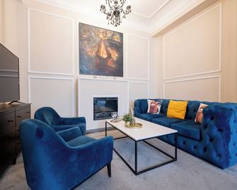 Kings Palace - Belgrade - Living room