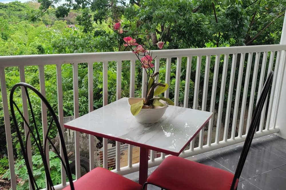 Wjv Inn Marigondon - Cebu - Balcon
