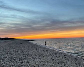 Artist-designed Beach House - Wading River - Beach