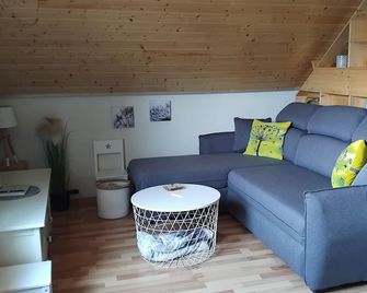 Ferienwohnung Monteurwohnung Pusteblume - Duderstadt - Wohnzimmer