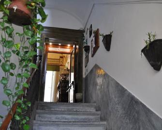 Casa Raffaele Conforti - Maiori - Escales