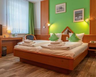 Parkhotel Neustadt - Wusterhausen/Dosse - Bedroom
