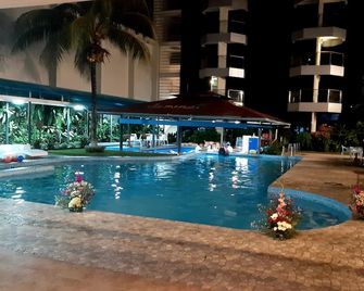 Samiria Jungle Hotel - Iquitos - Piscina
