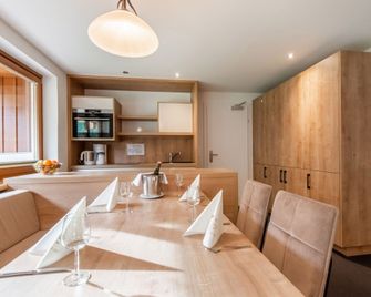 Lovely Apartment with Sauna, Ski Storage, Pool, Terrace - Wald Im Pinzgau