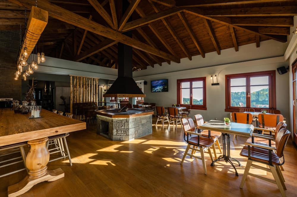 Rouista Tzoumerka Resort - Athamánion - Restaurant