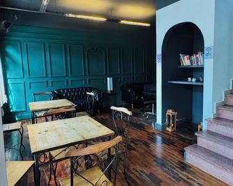 Youkoso Hostel - Florianopolis - Dining room