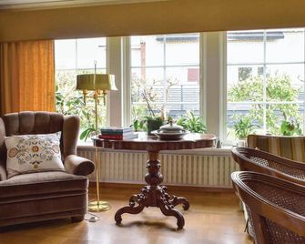 3 Bedroom Cozy Home In Karlshamn - Karlshamn - Obývací pokoj