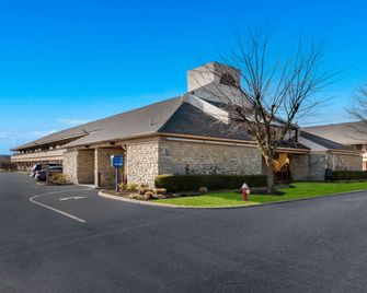 Rodeway Inn Columbus West - Columbus - Edificio
