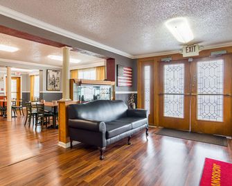 Econo Lodge Jacksonville near Little Rock Air Force Base - Jacksonville - Huiskamer