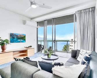 901 Harbour Lights with Ocean Views - Cairns - Living room