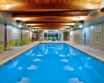 Home2 Suites by Hilton Grand Rapids South - Byron Center - Piscina